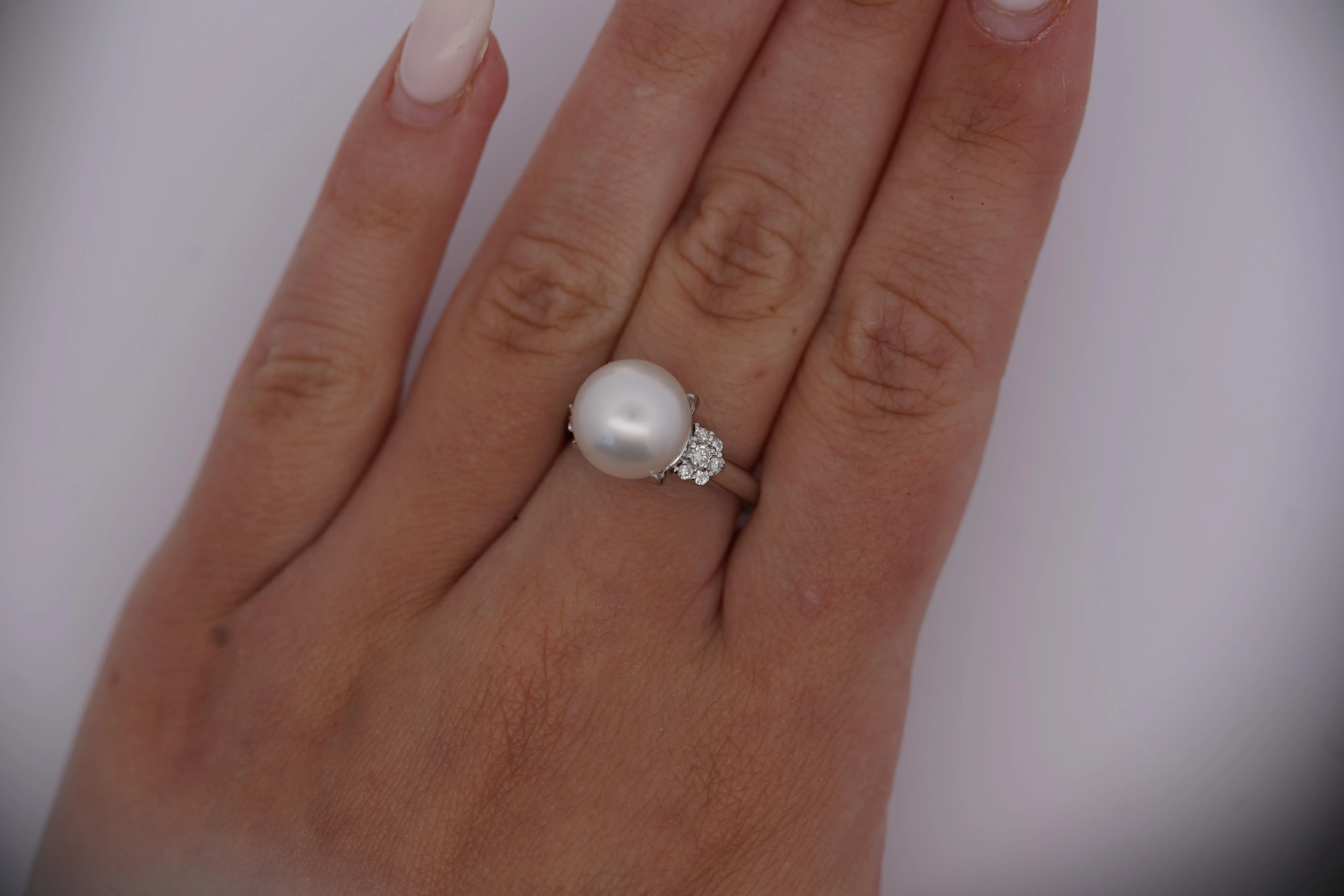 11mm White Cultured Pearl and Round Cut Diamonds in Filigree Platinum Ring