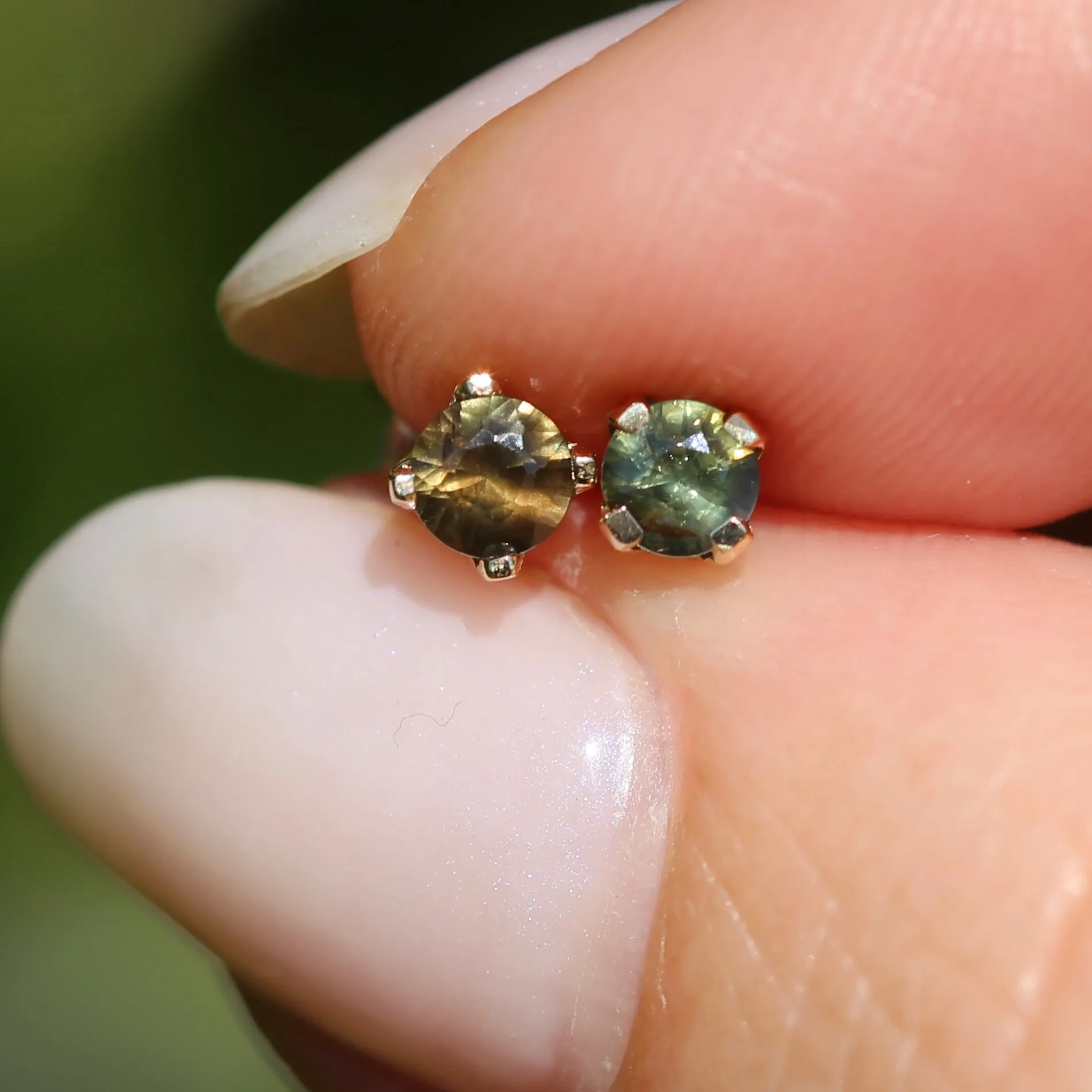 3.5mm Sapphire Stud Earrings, Green Brown, 4 claw 9ct Yellow Gold