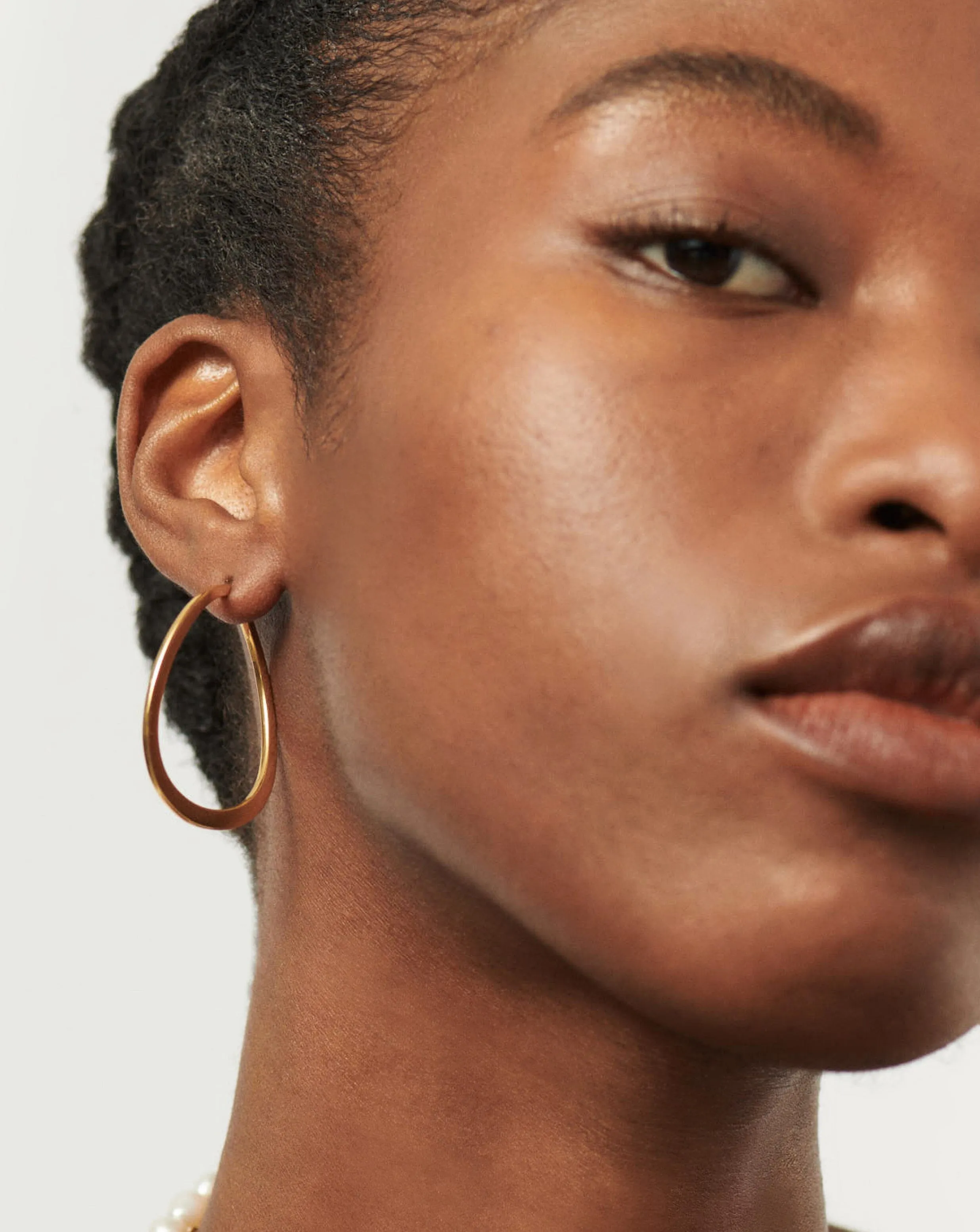 Classic Curve Large Hoop Earrings | 18k Gold Vermeil