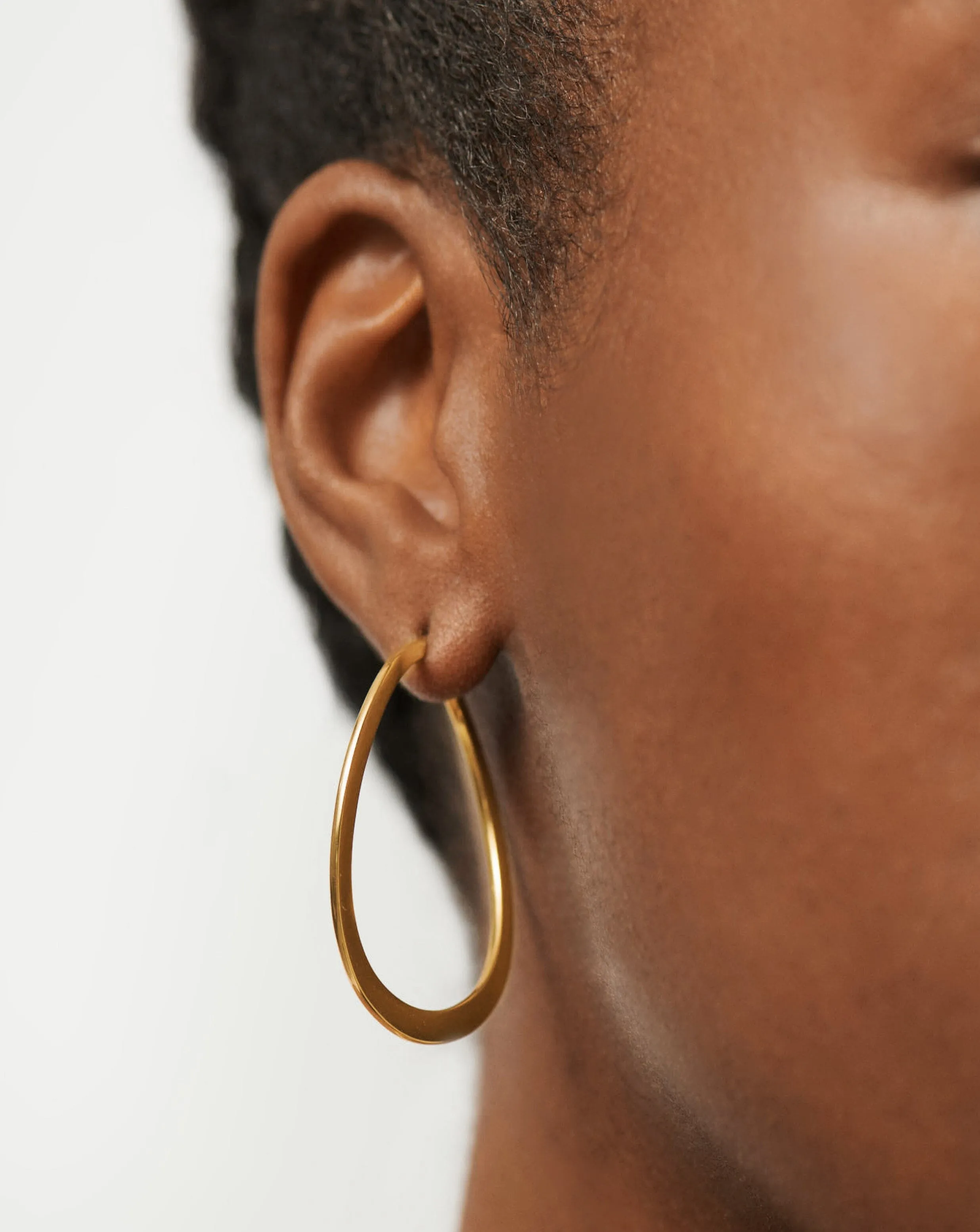 Classic Curve Large Hoop Earrings | 18k Gold Vermeil