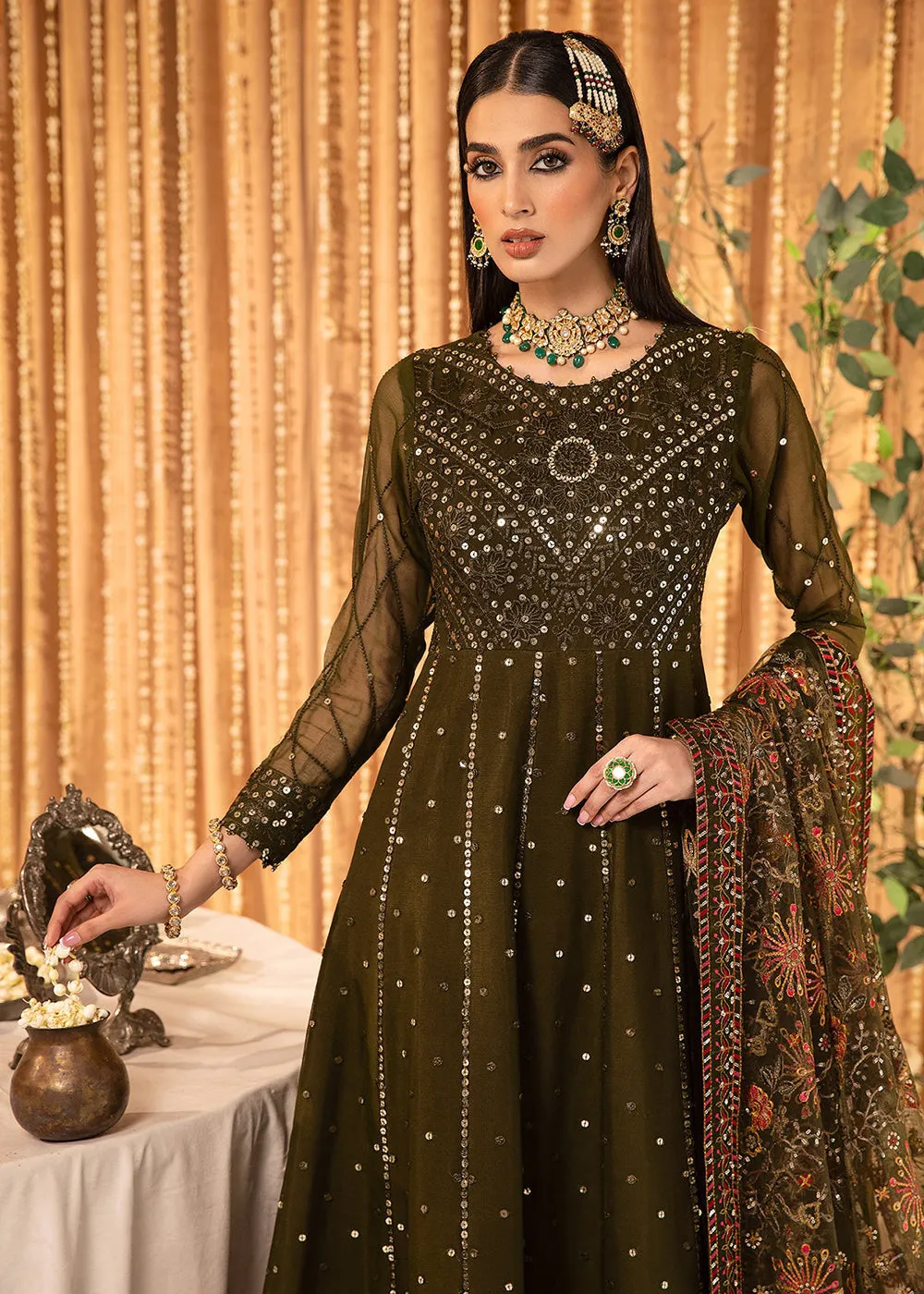 Mehfil E Uroos Luxury Formals 23 by Alizeh | V16D07 - Mahveen