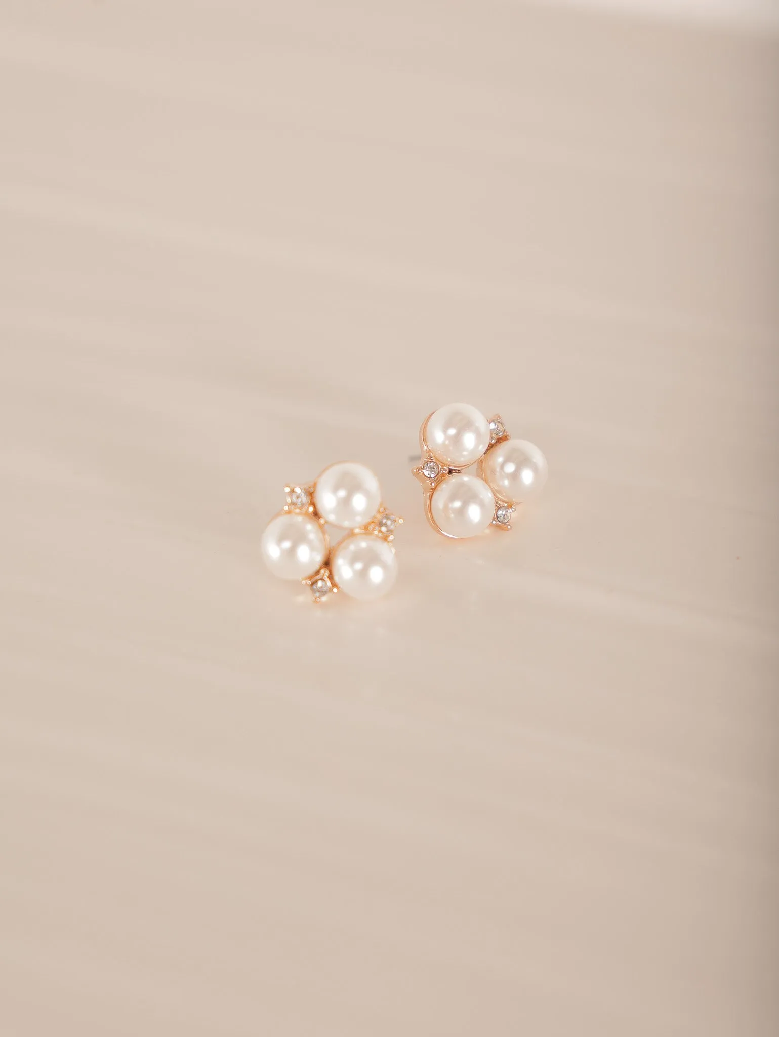 Sno-Cone Pearl Studs