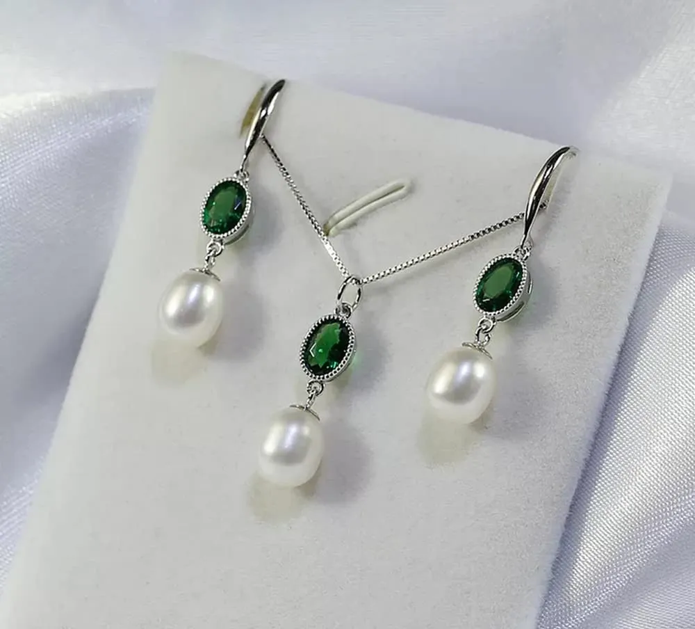 Women's White Pearl and Green Emerald Pendant Earrings Jewellery Set